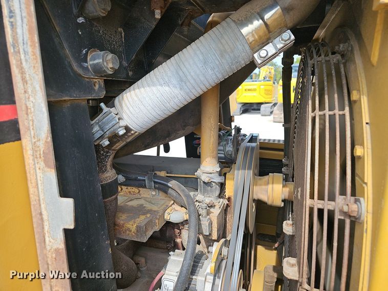 image for item NX9201 2002 Caterpillar  963C LGP track loader