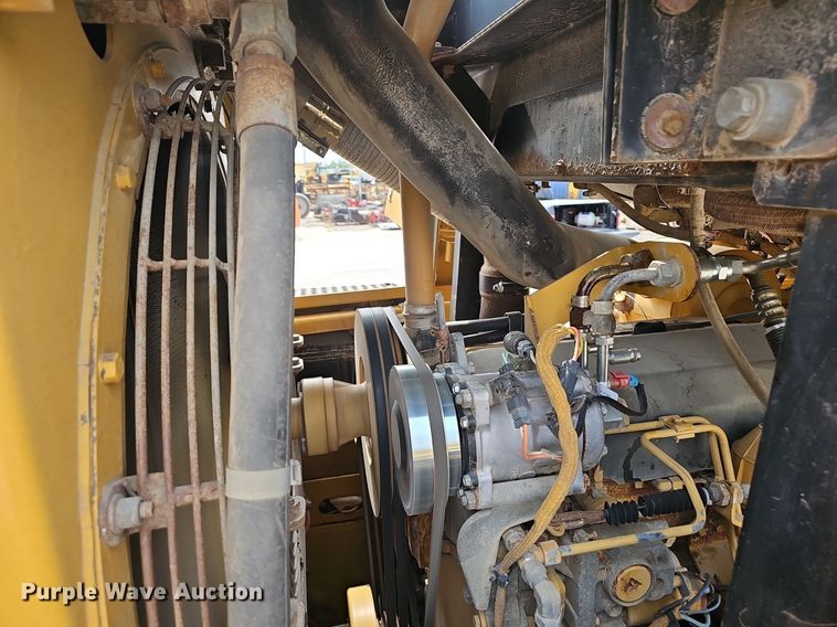 image for item NX9201 2002 Caterpillar  963C LGP track loader