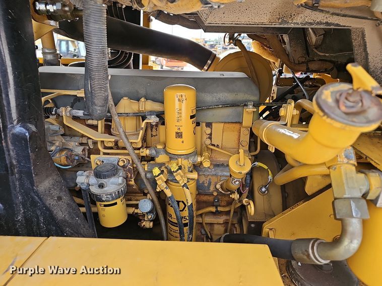 image for item NX9201 2002 Caterpillar  963C LGP track loader