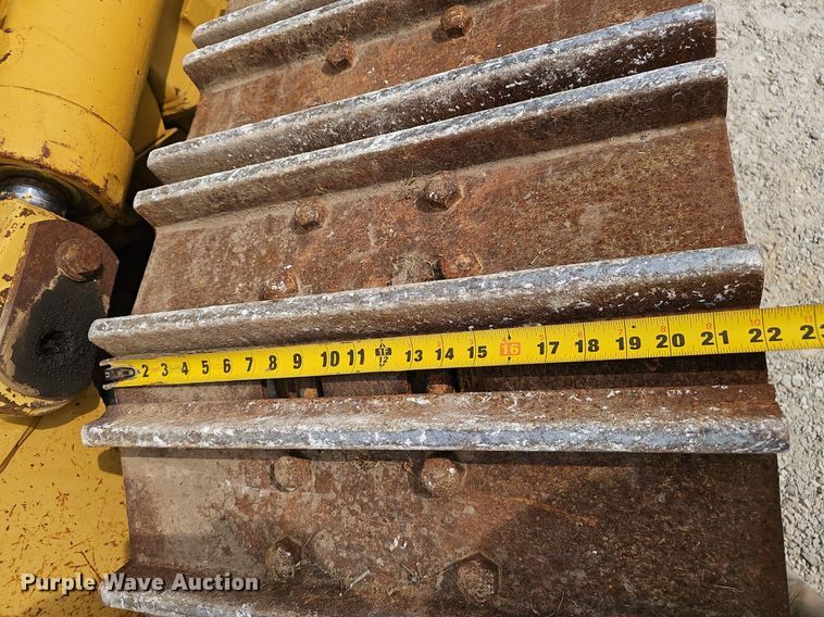 image for item NX9201 2002 Caterpillar  963C LGP track loader