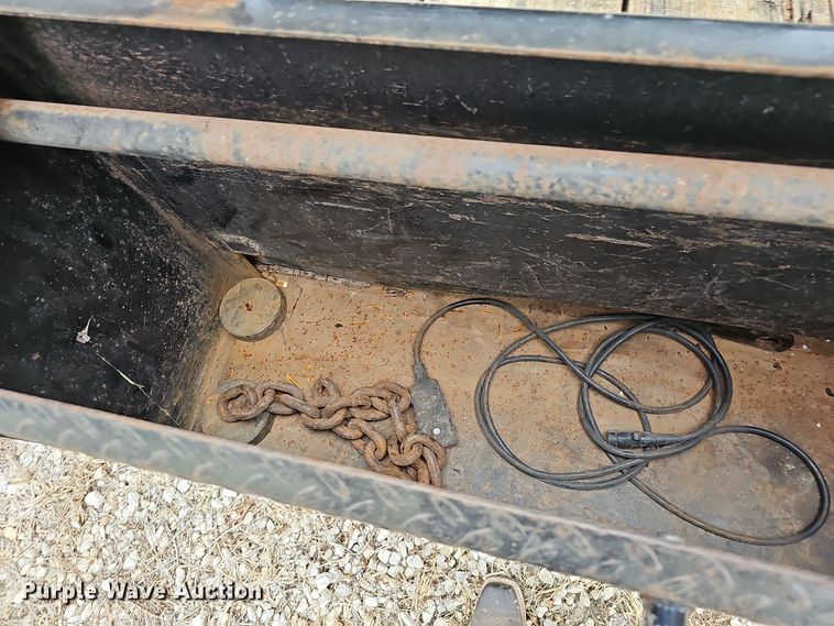 image for item NX9274 2017 Starlite 32TDGNLP equipment trailer 