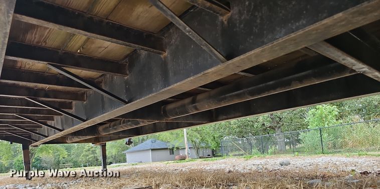 image for item NX9274 2017 Starlite 32TDGNLP equipment trailer 