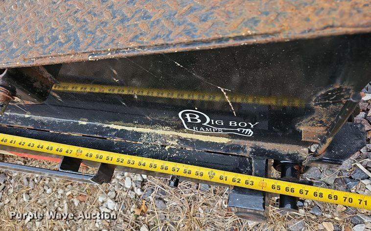 image for item NX9274 2017 Starlite 32TDGNLP equipment trailer 