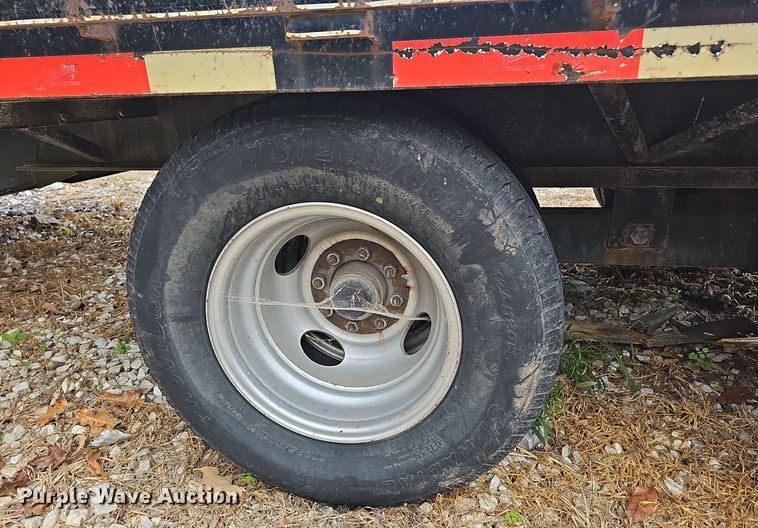 image for item NX9274 2017 Starlite 32TDGNLP equipment trailer 