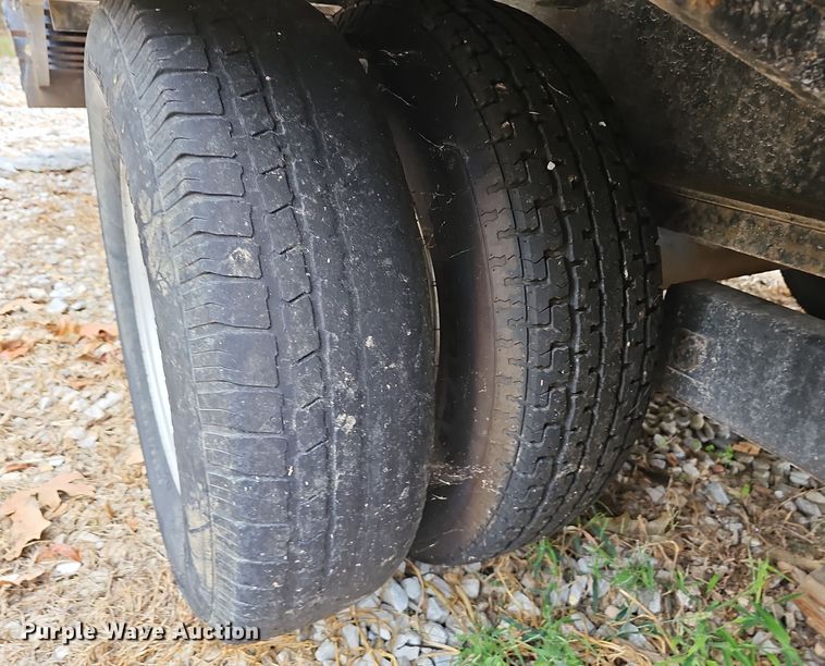 image for item NX9274 2017 Starlite 32TDGNLP equipment trailer 