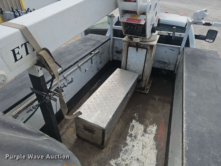 image for item NX9307 2009 Dodge Ram 5500HD bucket truck