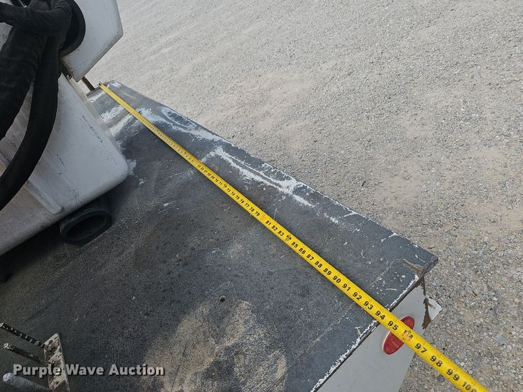 image for item NX9307 2009 Dodge Ram 5500HD bucket truck