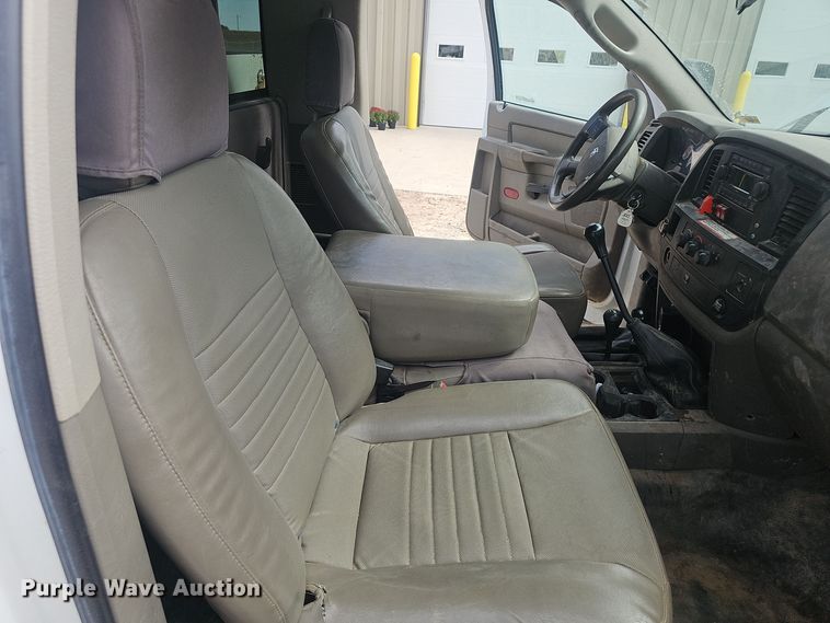 image for item NX9307 2009 Dodge Ram 5500HD bucket truck