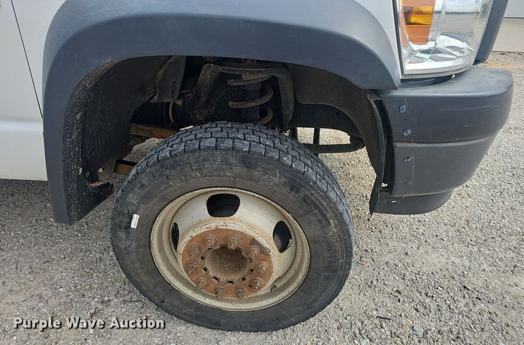 image for item NX9307 2009 Dodge Ram 5500HD bucket truck