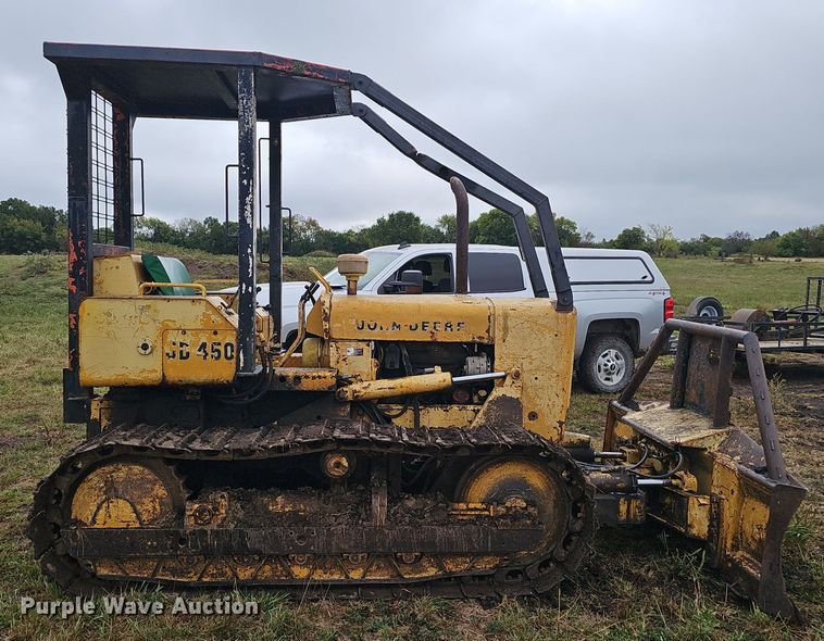 image for item NX9314 1970 John Deere  450 dozer