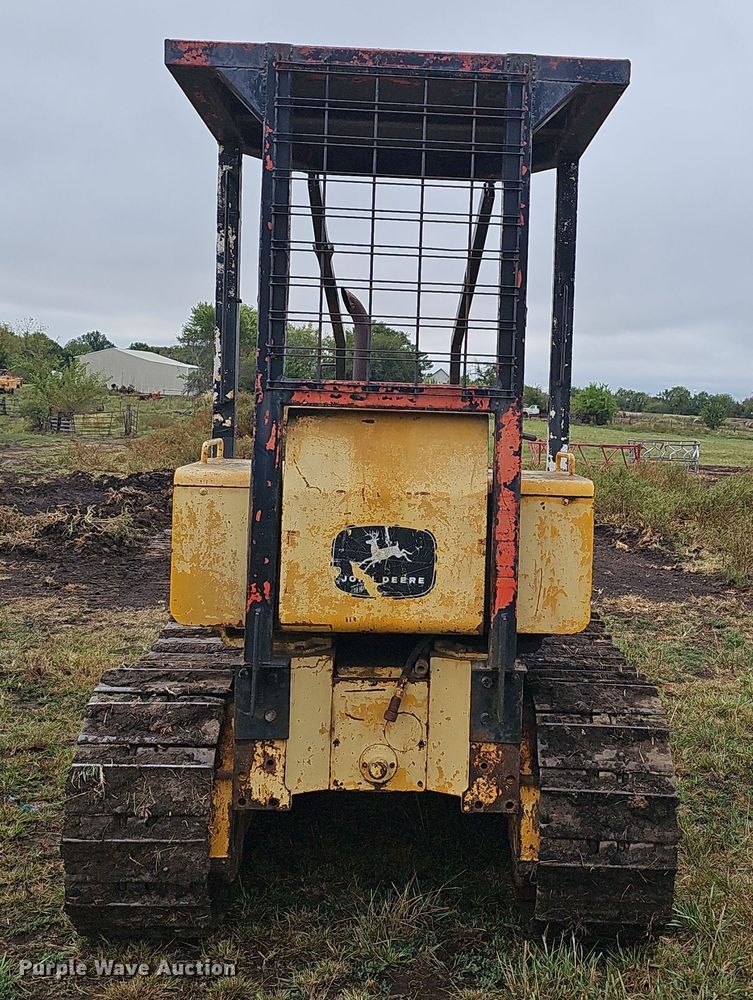 image for item NX9314 1970 John Deere  450 dozer