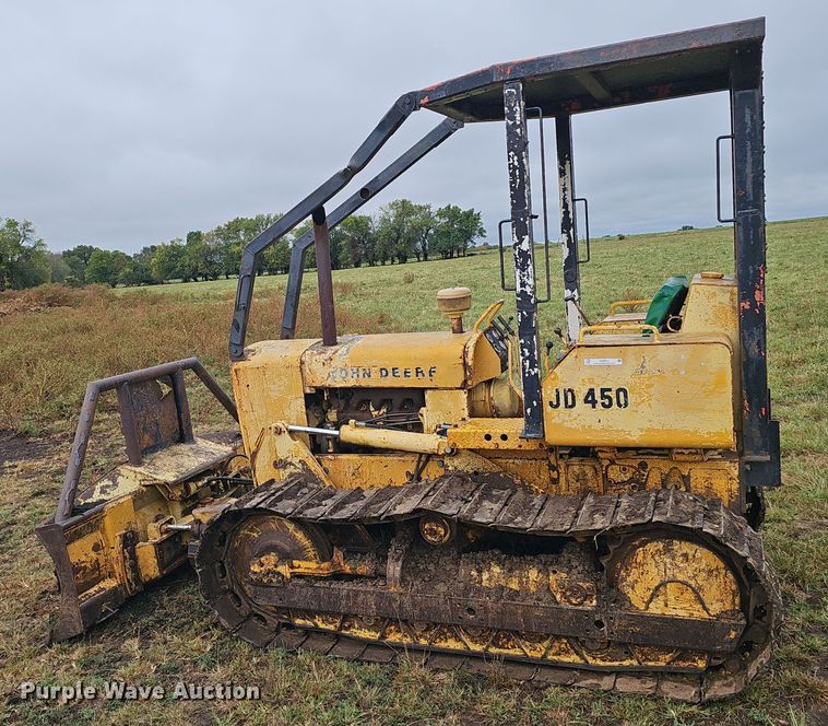 image for item NX9314 1970 John Deere  450 dozer