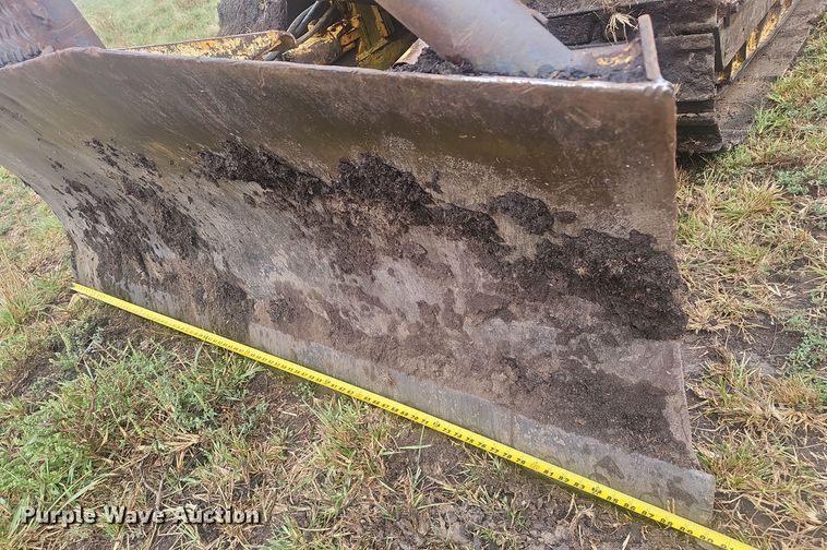 image for item NX9314 1970 John Deere  450 dozer