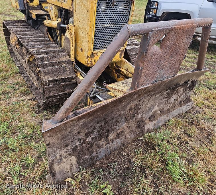 image for item NX9314 1970 John Deere  450 dozer