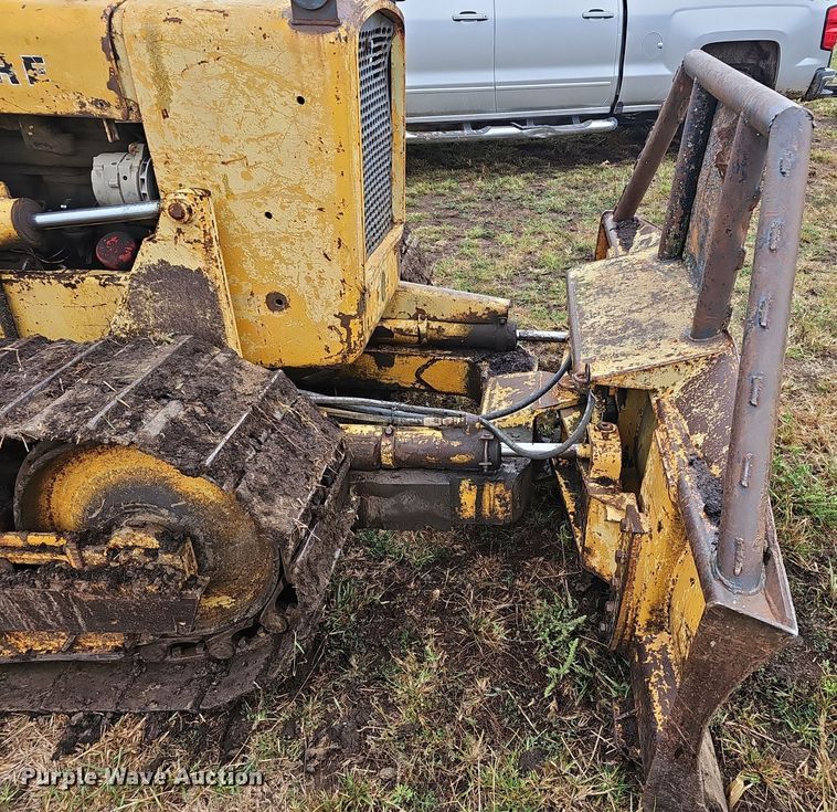 image for item NX9314 1970 John Deere  450 dozer