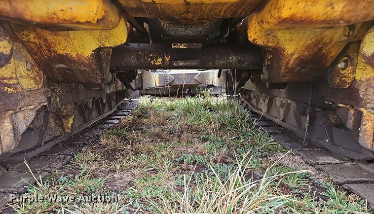 image for item NX9314 1970 John Deere  450 dozer