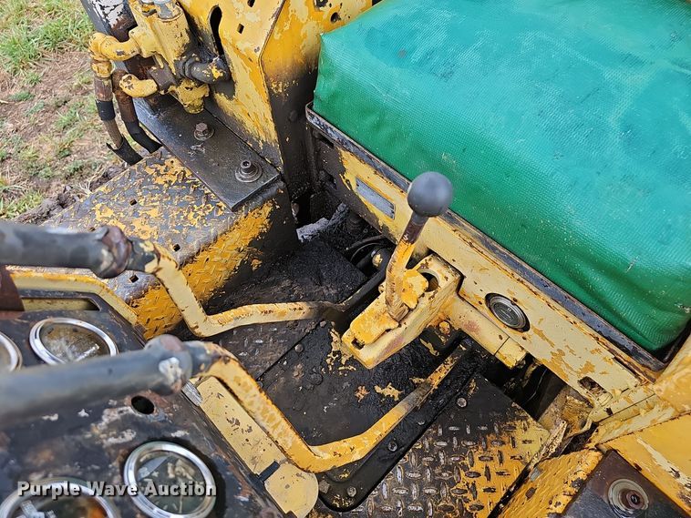 image for item NX9314 1970 John Deere  450 dozer