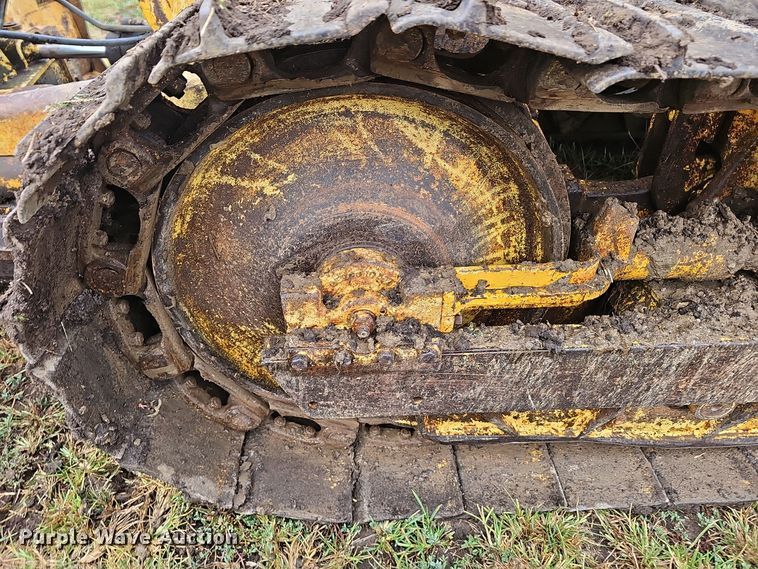 image for item NX9314 1970 John Deere  450 dozer