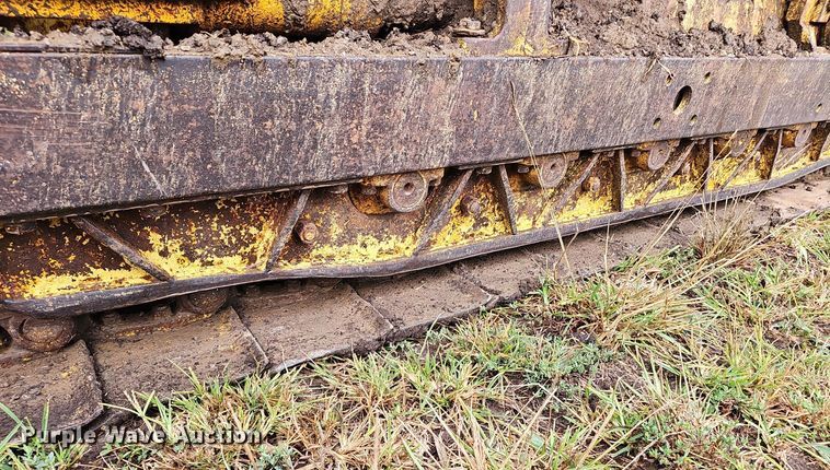 image for item NX9314 1970 John Deere  450 dozer