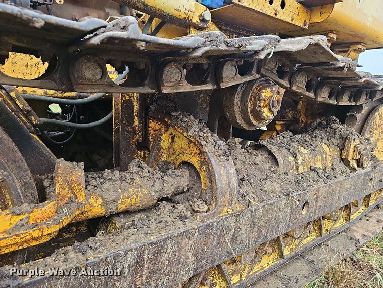 image for item NX9314 1970 John Deere  450 dozer