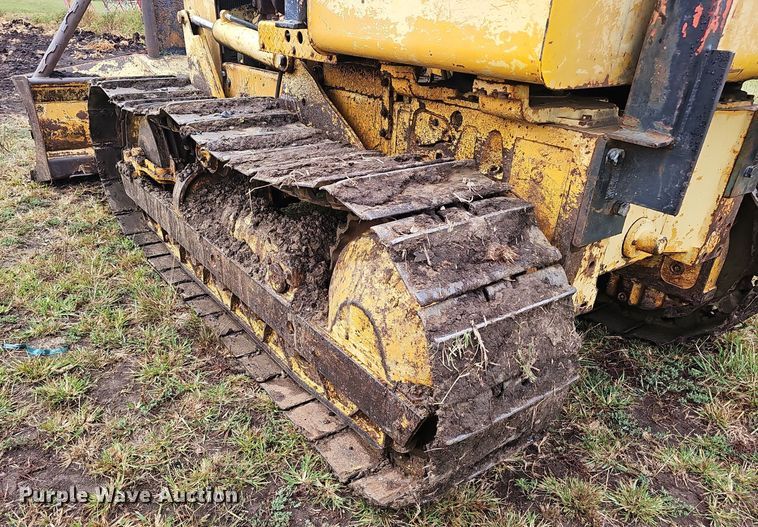 image for item NX9314 1970 John Deere  450 dozer