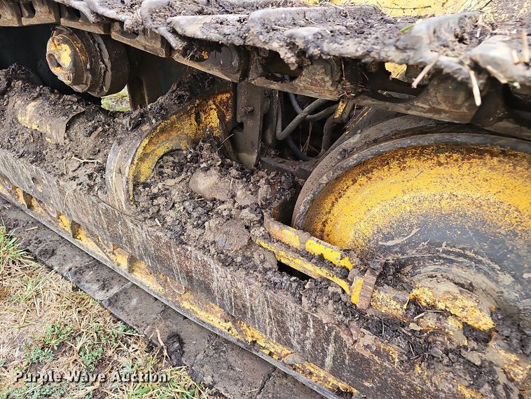image for item NX9314 1970 John Deere  450 dozer
