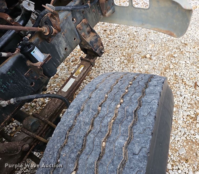 image for item NX9321 1992 International  8200  water truck