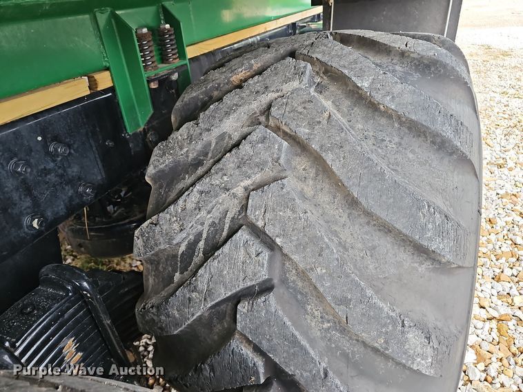 image for item NX9321 1992 International  8200  water truck