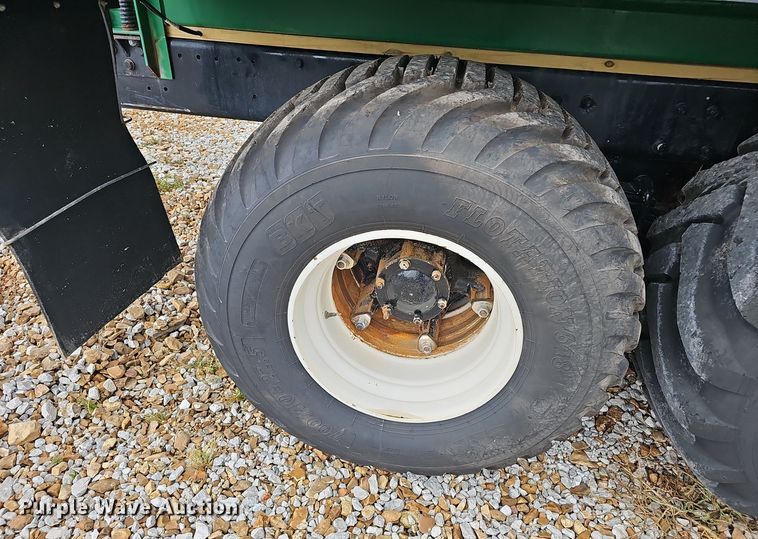 image for item NX9321 1992 International  8200  water truck