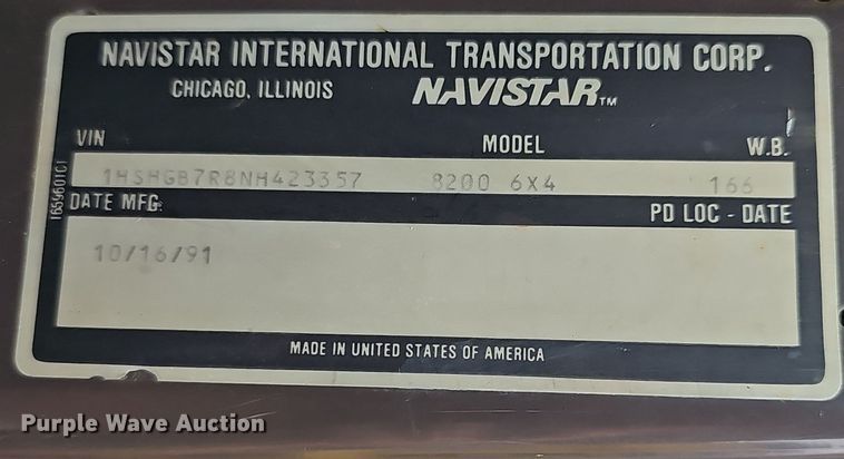 image for item NX9321 1992 International  8200  water truck