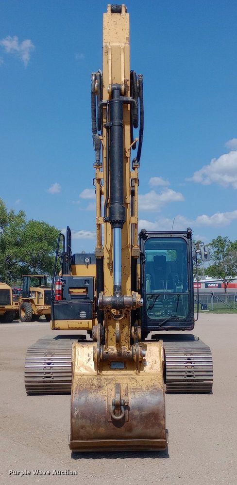 image for item NY9531 2012 Caterpillar 320E excavator