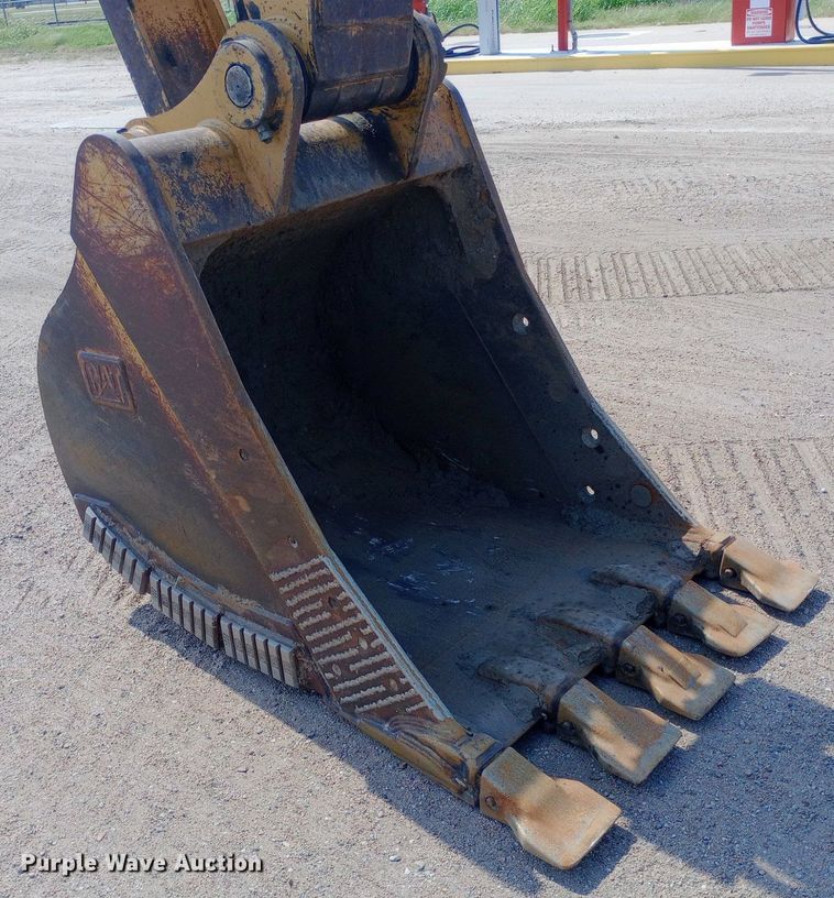 image for item NY9531 2012 Caterpillar 320E excavator