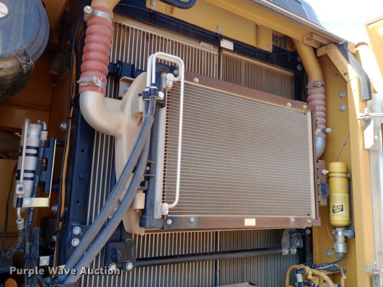 image for item NY9531 2012 Caterpillar 320E excavator