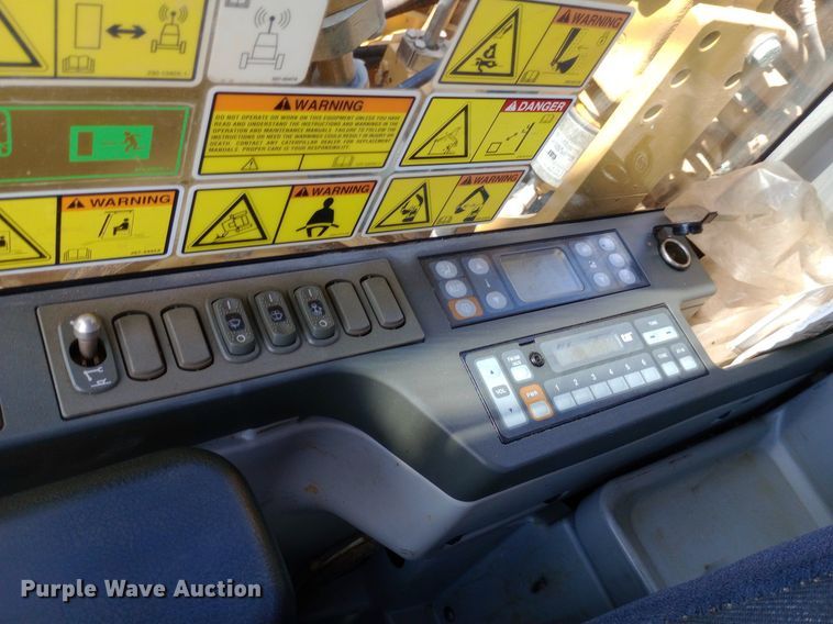 image for item NY9531 2012 Caterpillar 320E excavator