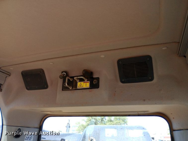 image for item NY9531 2012 Caterpillar 320E excavator