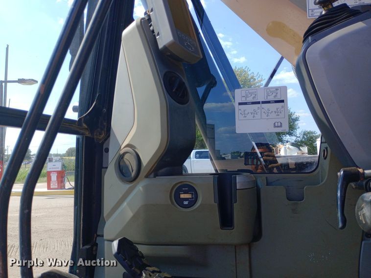 image for item NY9531 2012 Caterpillar 320E excavator