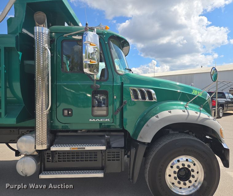 image for item OF9880 2018 Mack GU713 dump truck