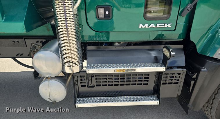 image for item OF9880 2018 Mack GU713 dump truck