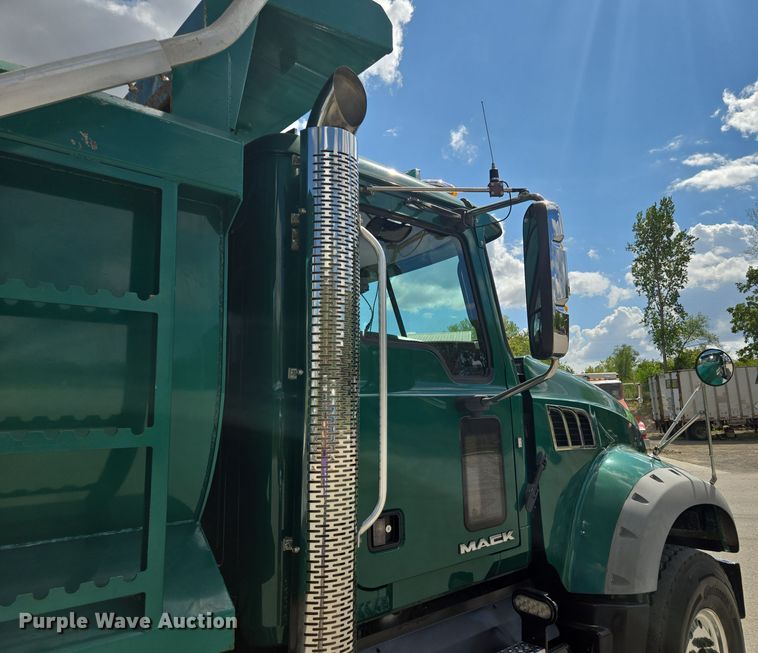 image for item OF9880 2018 Mack GU713 dump truck