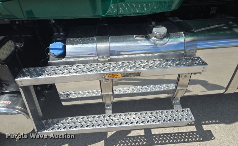 image for item OF9880 2018 Mack GU713 dump truck