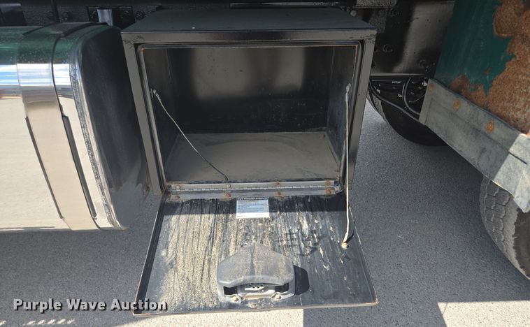 image for item OF9880 2018 Mack GU713 dump truck