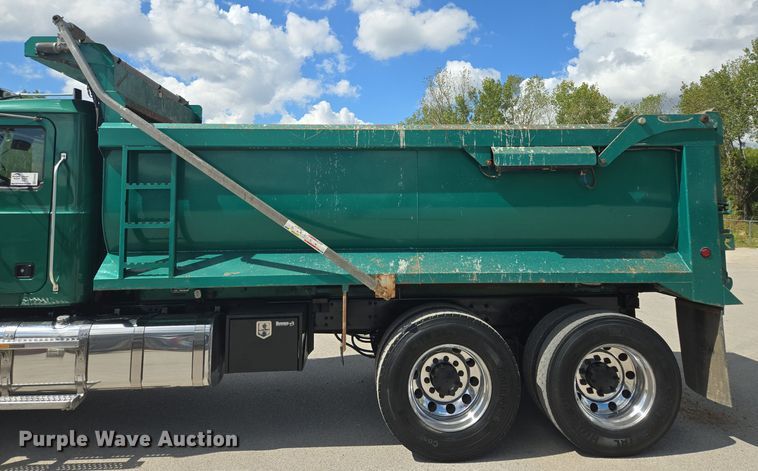 image for item OF9880 2018 Mack GU713 dump truck