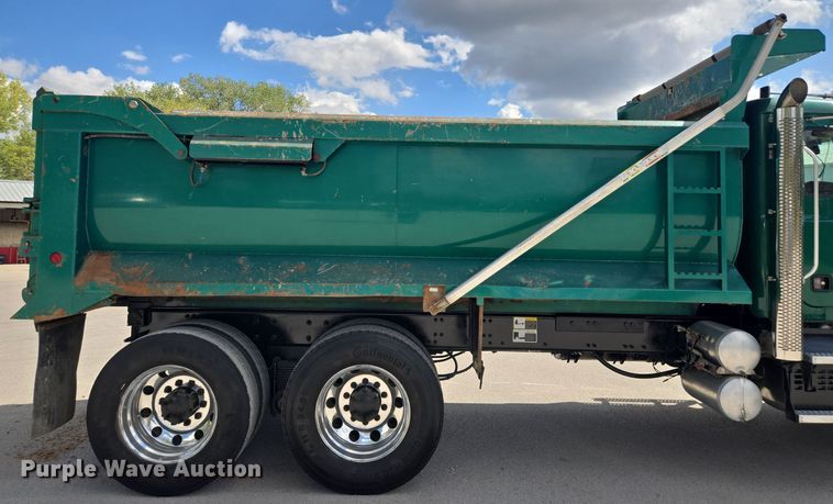 image for item OF9880 2018 Mack GU713 dump truck