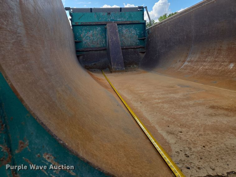 image for item OF9880 2018 Mack GU713 dump truck