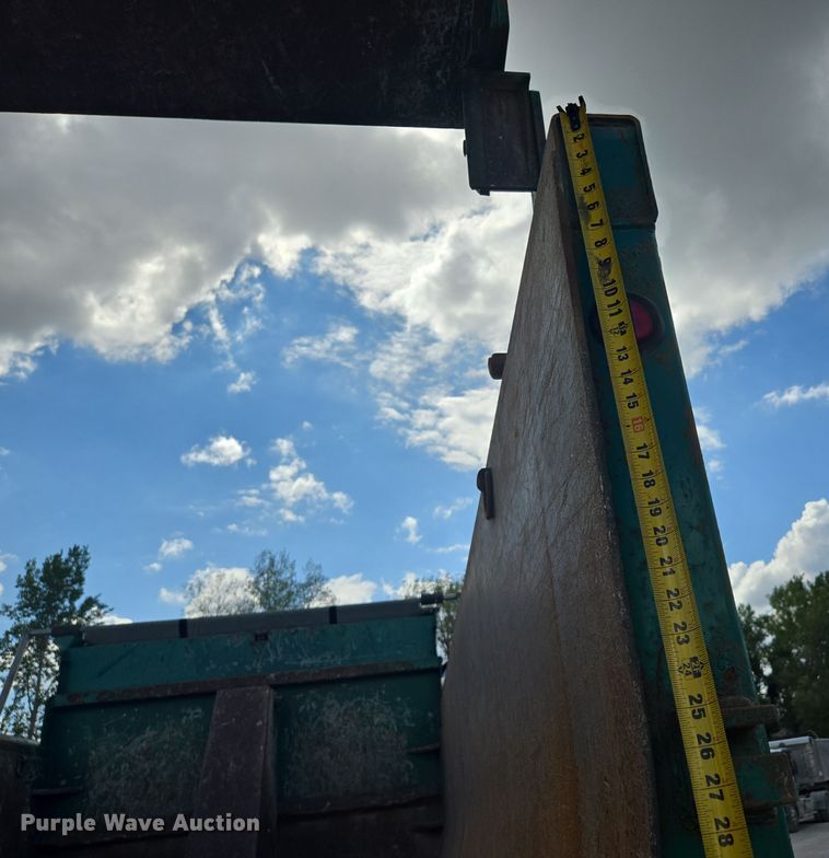 image for item OF9880 2018 Mack GU713 dump truck