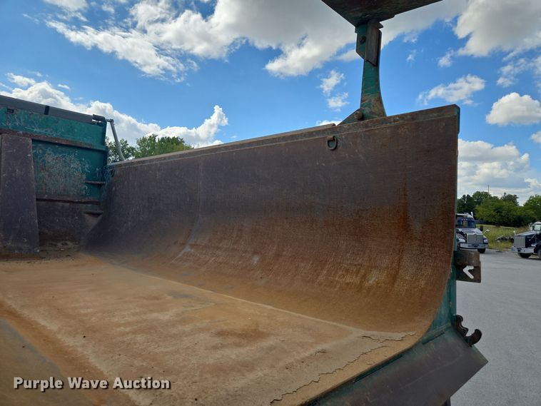 image for item OF9880 2018 Mack GU713 dump truck