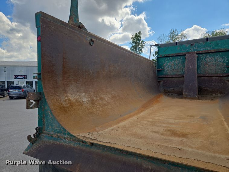 image for item OF9880 2018 Mack GU713 dump truck