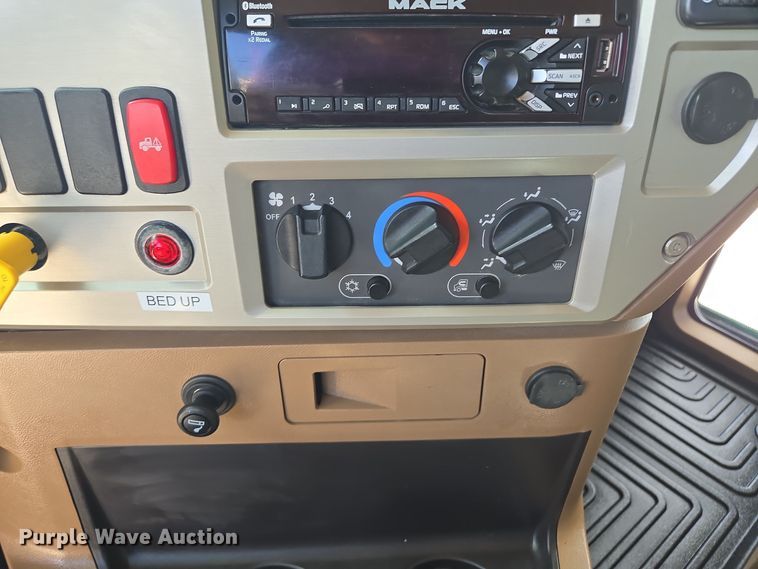 image for item OF9880 2018 Mack GU713 dump truck