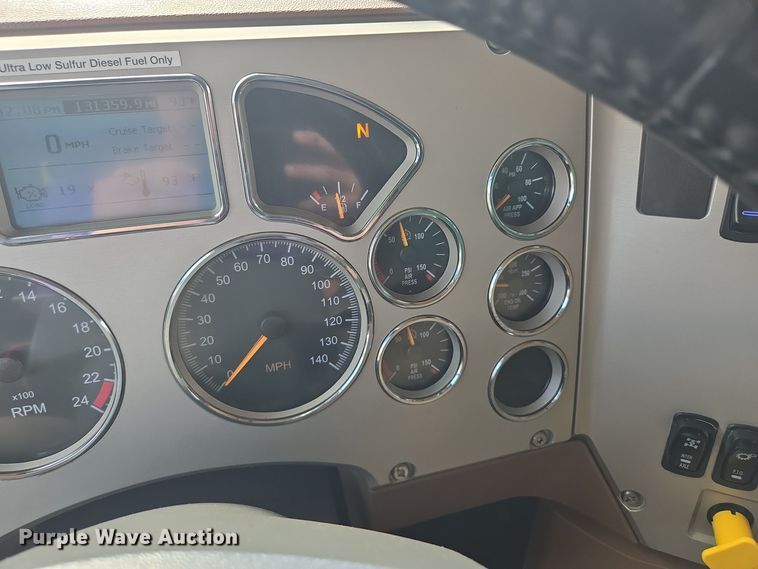 image for item OF9880 2018 Mack GU713 dump truck