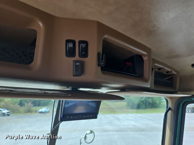 image for item OF9880 2018 Mack GU713 dump truck